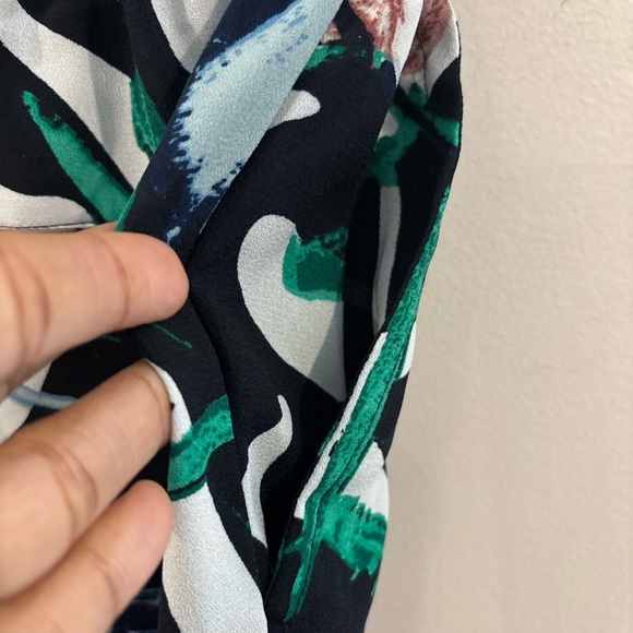 Walter Baker (Anthropologie) NWT Midnight Tulip  Floral Pant Sz S, w/ pockets - Picture 6 of 7